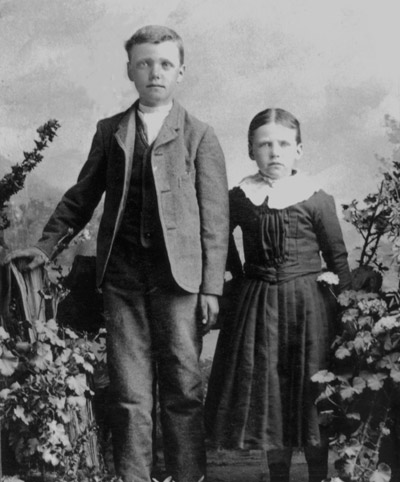 Niels and Emma, 1888